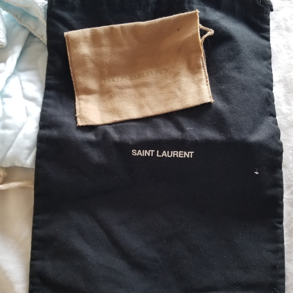 huge lot of designer Dust bags Prada, Bvlgari Louis Vuitton, Burberry etc - Picture 4 of 16